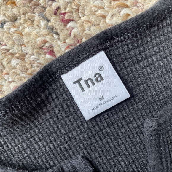 TNA Black Crop Top - size M - a staple to have! - Picture 3 of 4